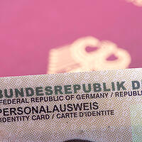 Nahaufnahme eines Personalausweises