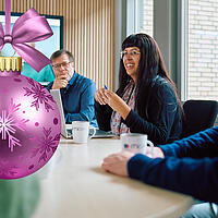 Mitarbeiter:innen des ITV.SH im Gespräch