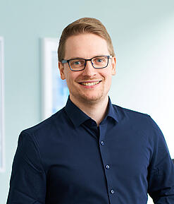 Portraitfoto von Maximilian Prösch